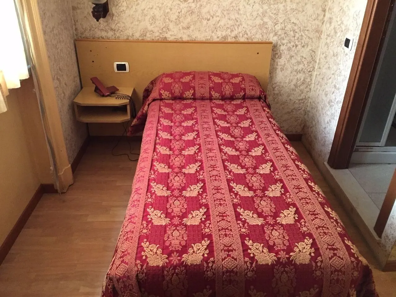 Hotel Nettuno Μιλάνο 0*,
